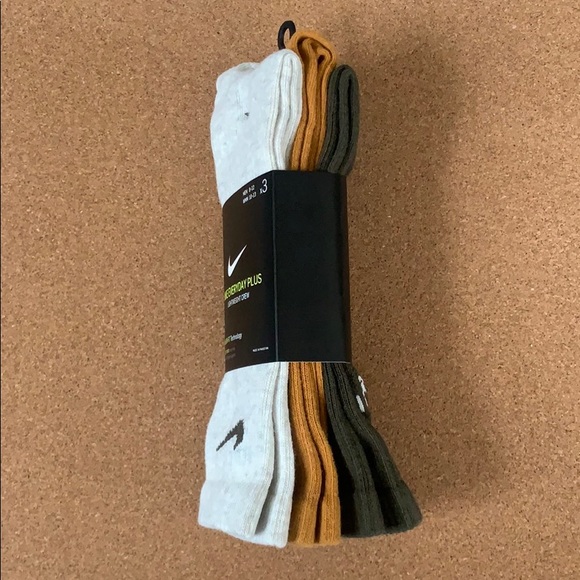 Nike Everyday Plus Lightweight 3-Pack Crew Socks - Picture 6 of 10